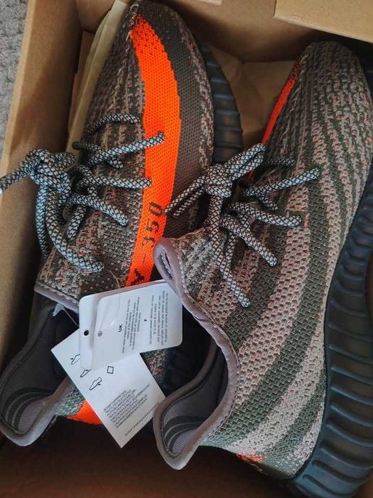 Yeezy slides 350 Carbon Beluga
