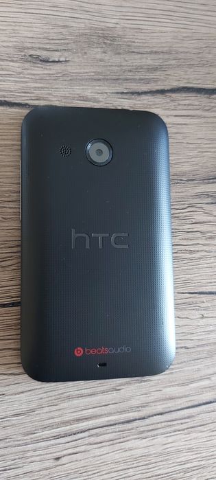 Телефон HTC DESIRE 200