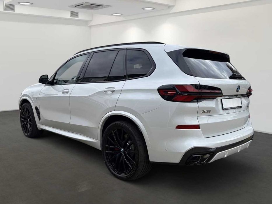 BMW X5 2025 — imagine 2