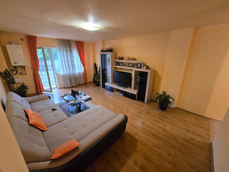 Apartament doua camere decomandat et 2 Strand 2