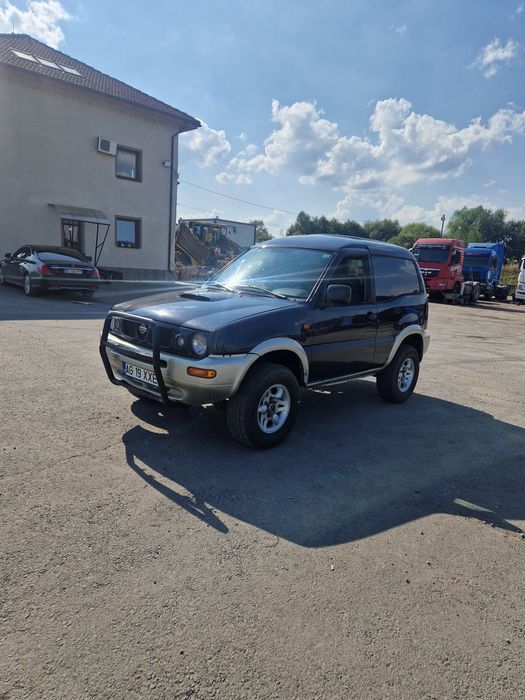 Nissan Terrano 2 autoutilitară N1