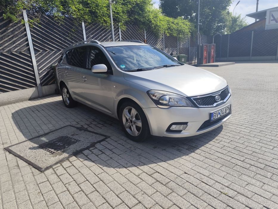 Kia.    Ceed 1.4 benzina și Gpl