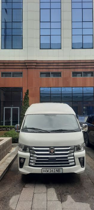 Заказать минивэн/микроавтобус
