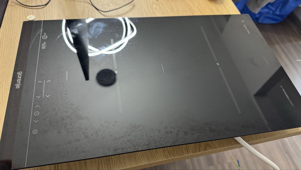 Индукционен кухненски плот с 2 зони