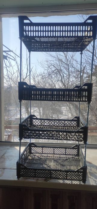 Продам стеллаж для рассады. Общая высота 1 м,