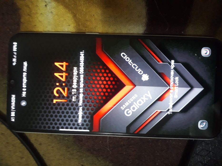 Продавам Samsung A30s
