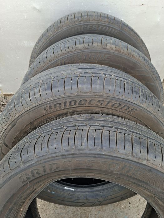 Продам шины 215/60/16 бриджестон