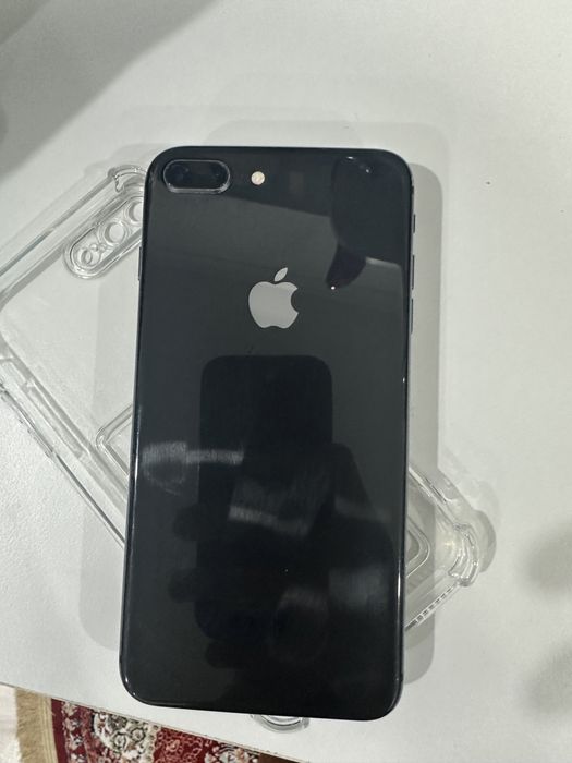 iPhone 8 plus 64/65