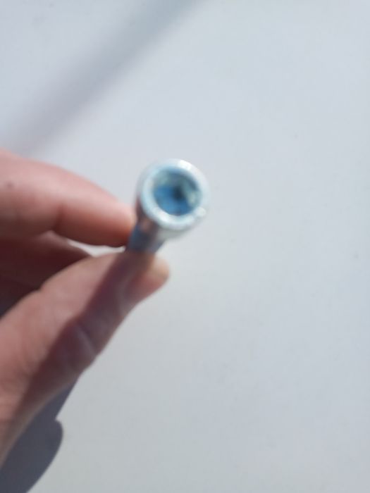 Продам болты М10х70