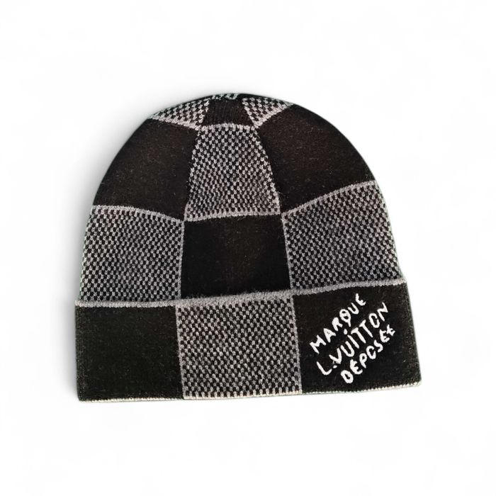 Căciula Louis Vuitton