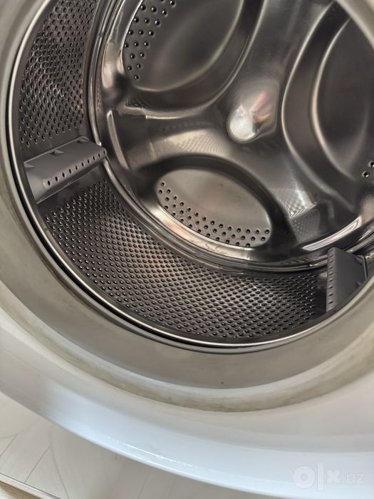 продам стиральную машину аристон6кг