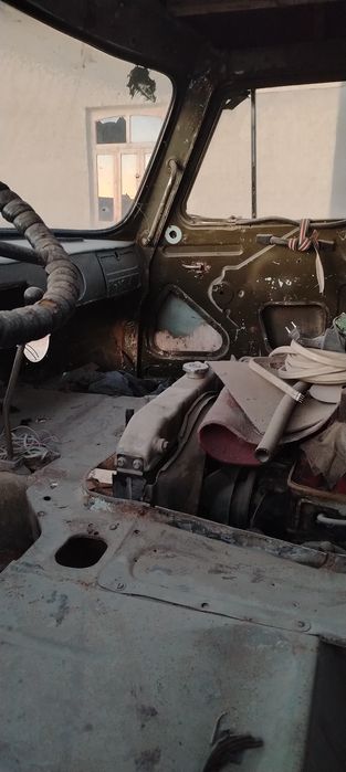 Uvaz bartavoy sotiladi