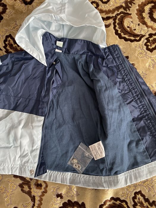 Ветровка для малыша. Подходит для мальчика и девочки.