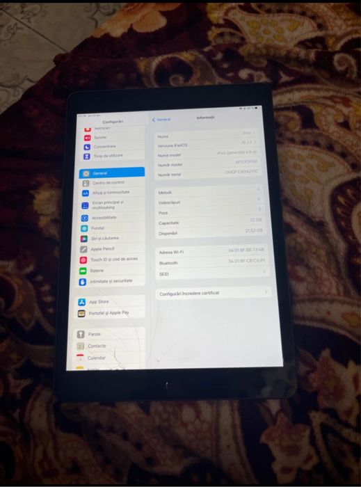 Vând iPad generația 8