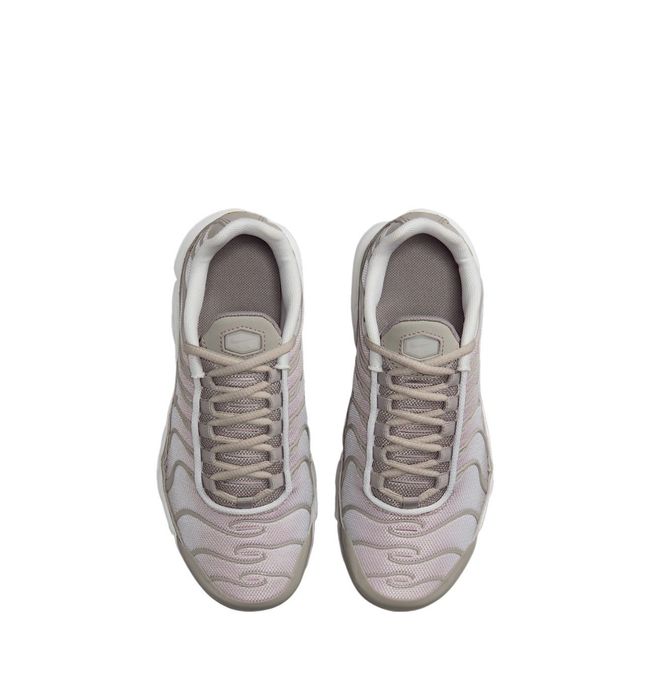 Дамски снейкъри Nike Air Max PLUS