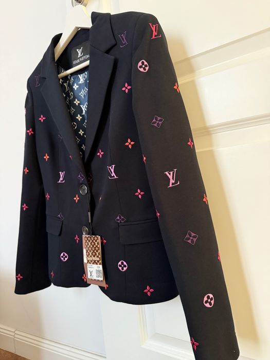Sacou Louis Vuitton  dama negru marime XS blazer deosebit nou