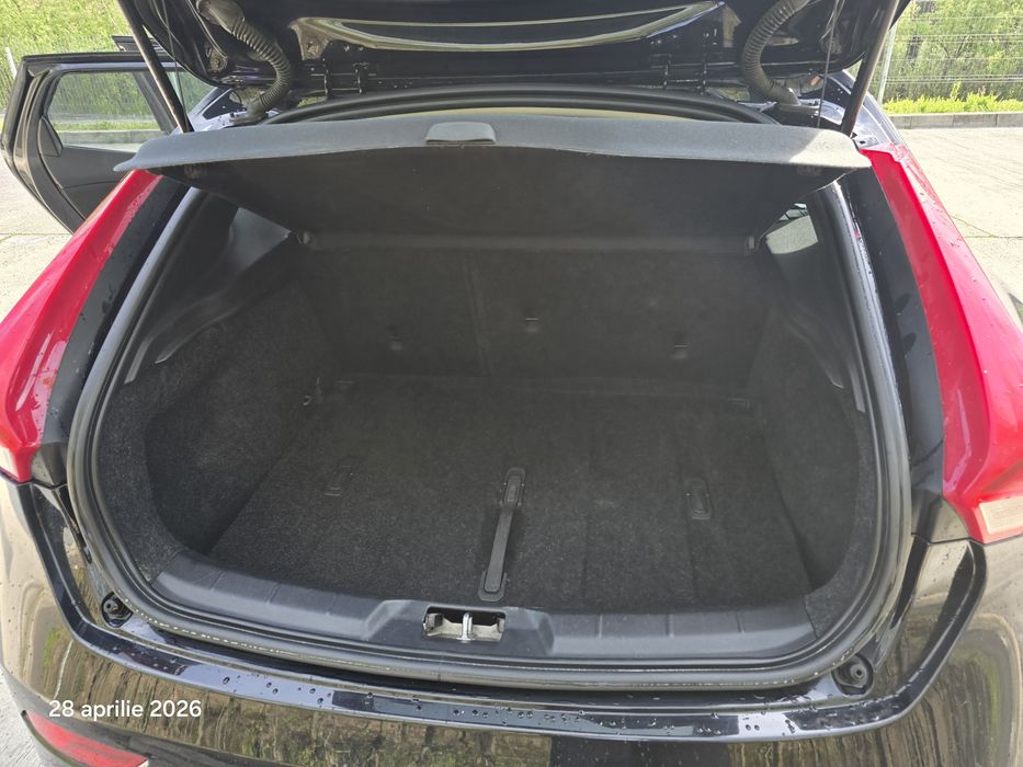 VOLVO V40 2016 — imagine 4
