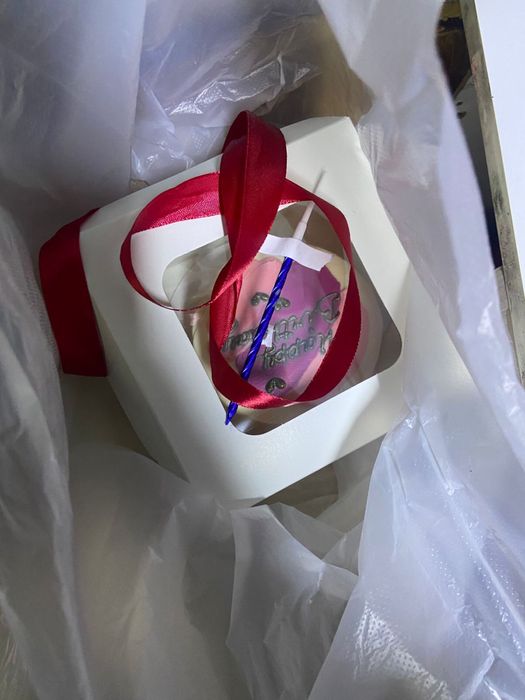 Продам цветы с бенто тортом