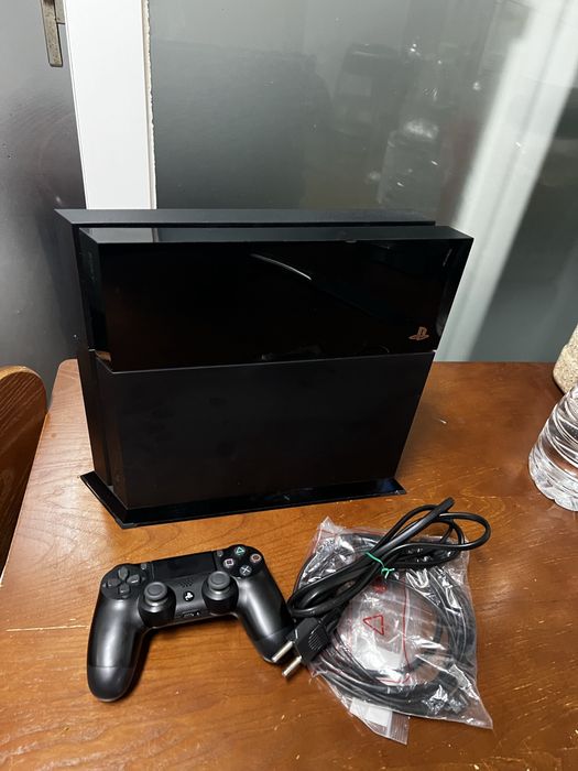 Ps 4 versiya :13.4 срочно сотилади