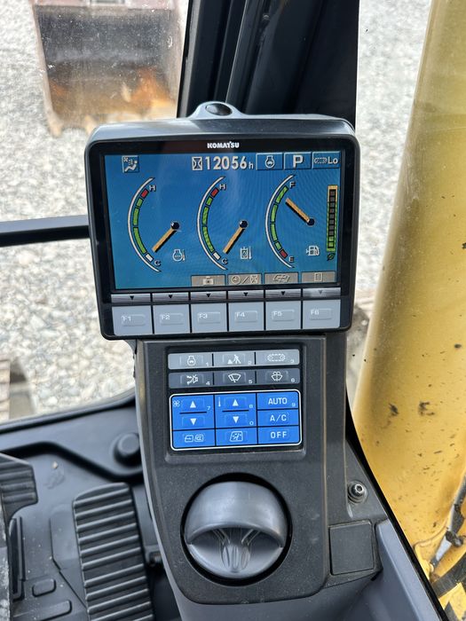 Excavator Komatsu PC190LC-8 – 2015