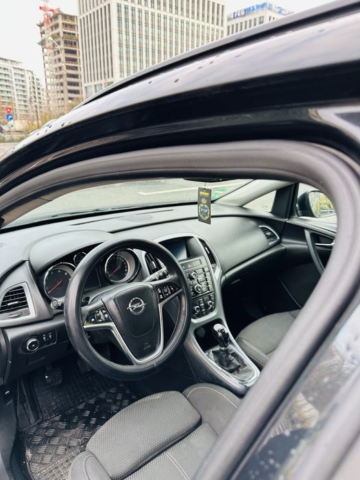 Vand opel astra J 1,6 ecotec 2015 pret fix 4750€