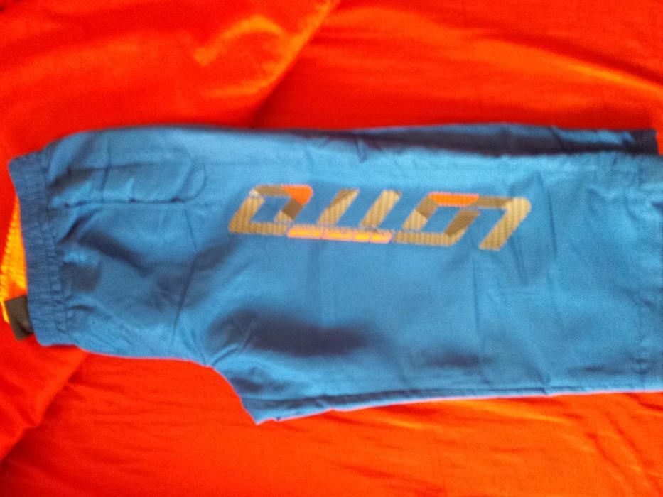 Pantaloni trei sferturi Lotto