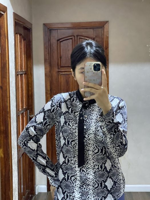 Женская стильная рубашка продается