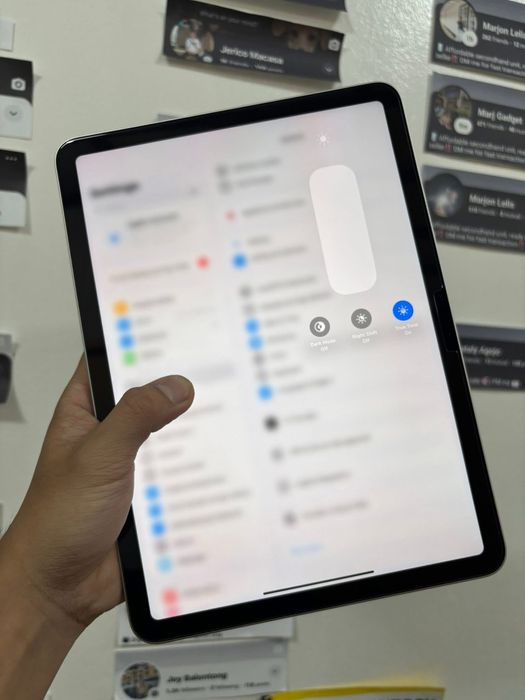 iPad Air 11“ cu M2 , NOU , 100% Bateria