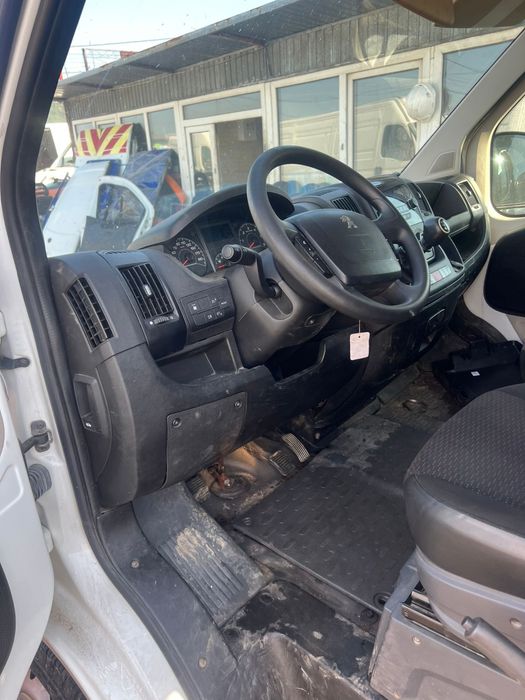 Dezmenbrez peugeot boxer