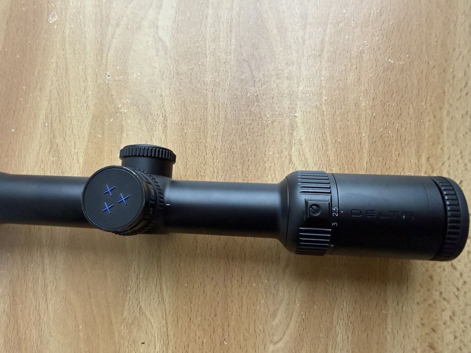 Delta titanium HD 2,5-15x50