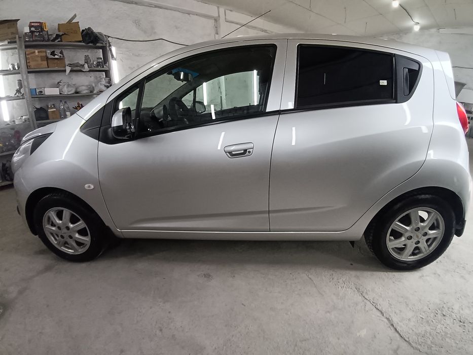 Spark 2015 avtomat gaz bor