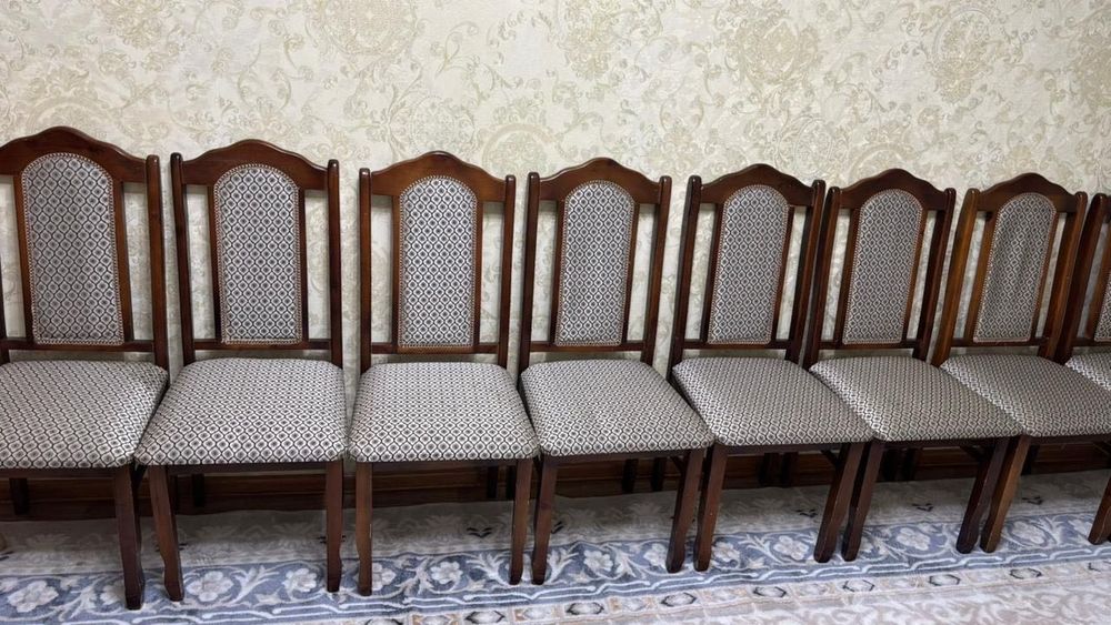 Продам стулья 8 шт