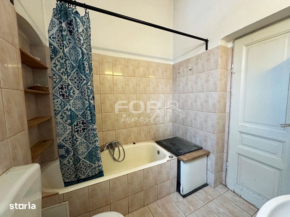 Apartament 2 camere de vanzare,cladire istorica, Piata Unirii
