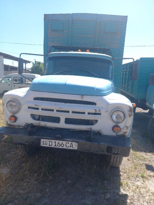 Zil 130G sotiladi