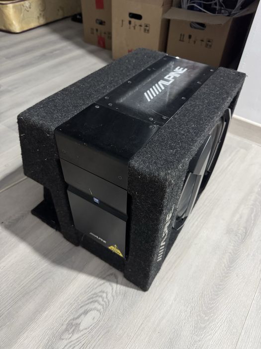 Продам сабвуфер ALPINE