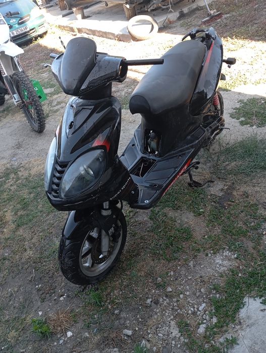 Китайски скутер 50 - НА ЧАСТИ