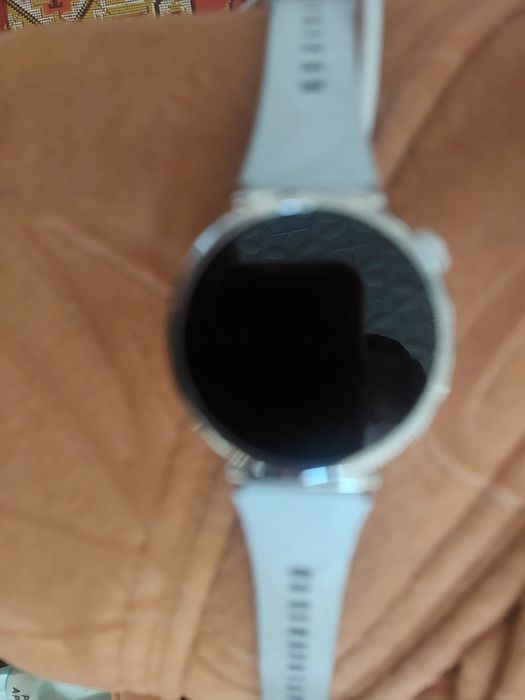 Продам новые часы