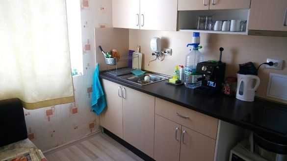 Дава се под наем Тристаен апартамент в Бургас, Славейков - 90 кв.м за 200 € - Снимка #1