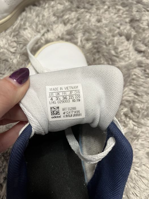 Дамски кецове adidas оригинални 36 номер