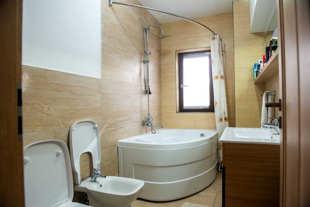 Aparatment 2 camere, proprietar, bulevard, parcare proprie, zonă căutată