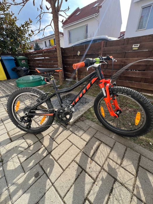 Bicicleta copii- Scott Scale 20 inch, SR Suntour XCT-JR + casca cadou