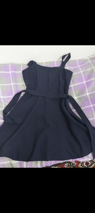 Школьный темно -синий сарафан