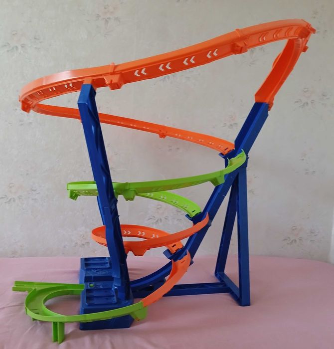 Hot wheels писта