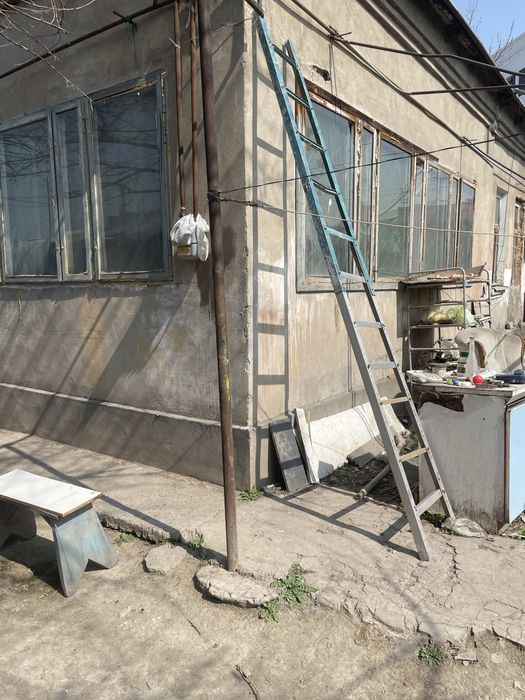 Продается в Яшнабадском р-не УзБУМ угловой участок 5 сот.