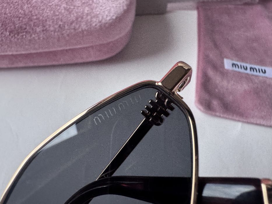 Ochelari de soare Miu Miu SMU56Z 56-17 145, Noi