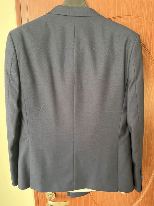 Костюм от три части