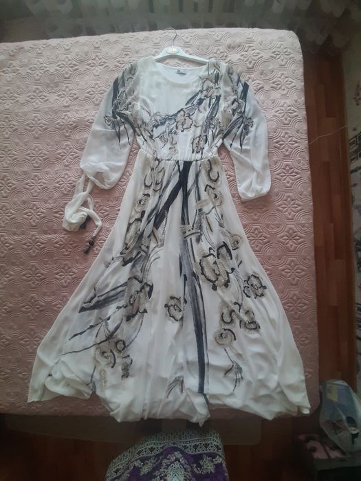 Продам очень красивое платте в пол