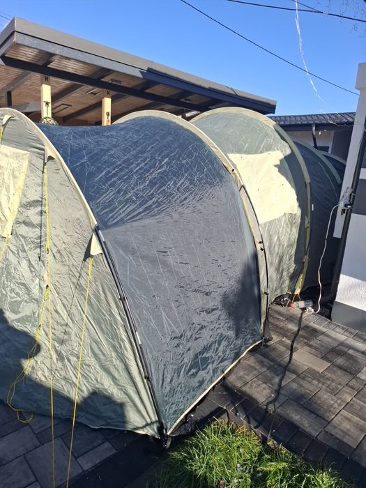 Vand cort 8 persoane 2 dormitoare