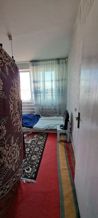 СРОЧНА продается квартира 4 комнатный кв
11-38-хх.  4 хонали+лоджа 4-э