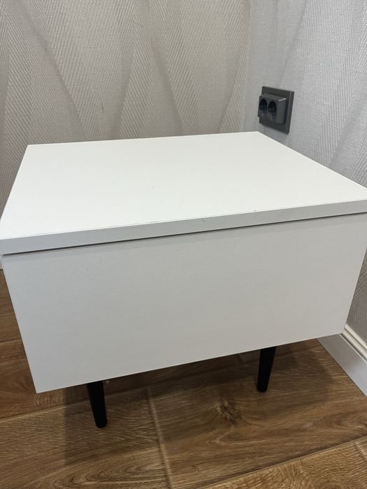 Тумба прикроватьные